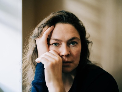 Działasz na pełnych obrotach, by zadowolić innych – a w środku czujesz wypalenie i pustkę? To może być depresja wysokofunkcjonująca