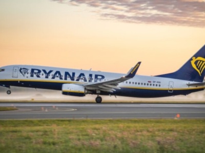 Praca marzeń- możesz zostać stewardessą lub stewardem – Ryanair rozpoczyna rekrutacje!