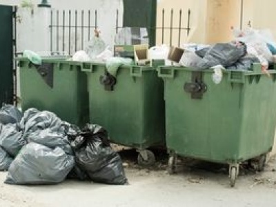 Spółdzielnia zamontowała kamery przy śmietniku. Sąd zdecydował