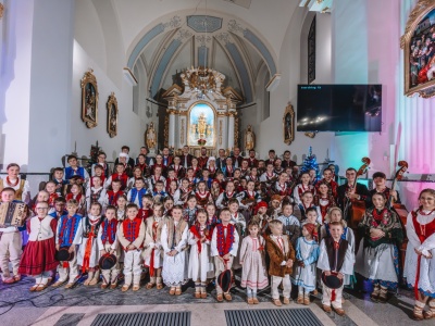 Gminny Przegląd Kolęd w Pietrowicach Wielkich z góralami z Milówki