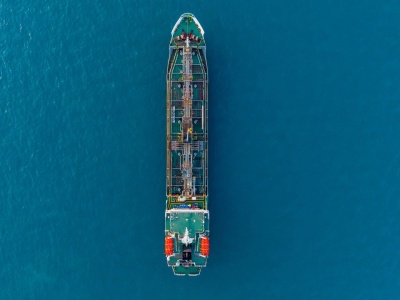 Francja przeprowadziła abordaż na tankowiec „floty cienii”. Statek płynął z Rosji