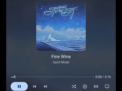 Android Auto 16.0 wjeżdża na polskie drogi. Odtwarzacz wygląda świetnie, ale palce będą błądzić