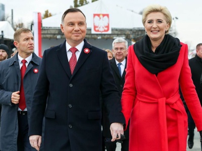 Były prezydent założył spółkę z żoną. Nazwa jest dość nietypowa