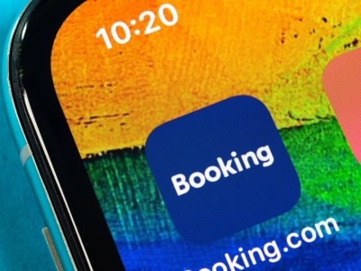 Fala oszustw na Booking.com. Setki turystów straciło pieniądze. Uważaj na wiadomości od obiektu