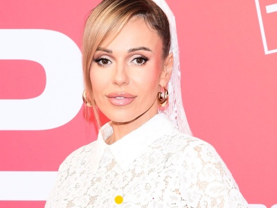 Doda ledwo powstrzymywała łzy podczas wizyty w Sobolewie. 