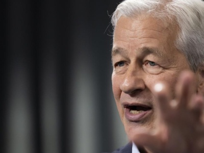 Trump pozwał bank JPMorgan i jego prezesa. Żąda 5 mld USD