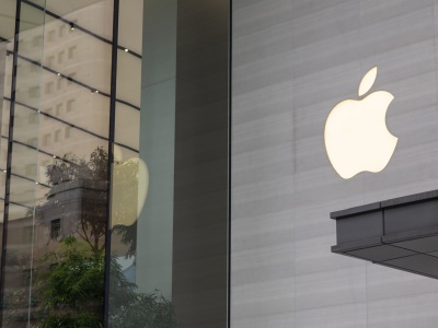 Apple rzuca wyzwanie OpenAI. Szykuje własne urządzenie AI do noszenia na ubraniu