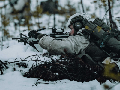 Ekstremalne warunki podczas ćwiczeń elitarnej jednostki. Żołnierze z odmrożeniami