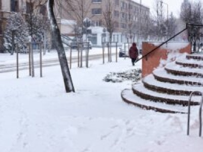 IMiGW ogłasza alarm 2. stopnia. Gołoledź utrzyma się do niedzieli rano