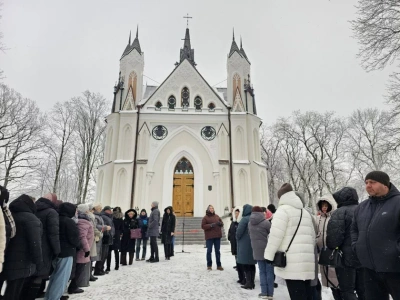 Neogotycka perła Polesia ocalona – w Zakozielu otwarto odrestaurowaną Kaplicę rodu Orzeszków