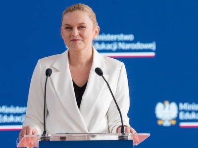 MEN rozwiązuje problem pensji nauczycieli. Pedagodzy patrzą na te kwoty z niedowierzaniem