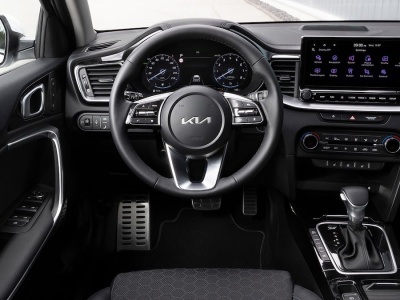 Koreańskie kombi z automatem za 95 900 zł. Cena spadła o ponad 20 tys. zł przez przygodę w transporcie