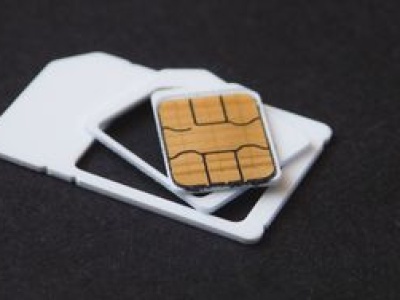 Uwaga na fałszywy telefon. Mówią o karcie SIM