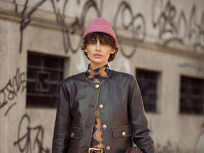 Najmodniejsze wzory ubrań dla dojrzałych, które w 2026 zdominują ulice