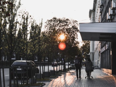 Zamiatarki – jak nowoczesne rozwiązania usprawniają utrzymanie czystości dużych powierzchni?