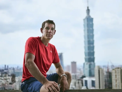 Netflix transmituje na żywo wspinaczkę Alexa Honnolda na najwyższy budynek świata