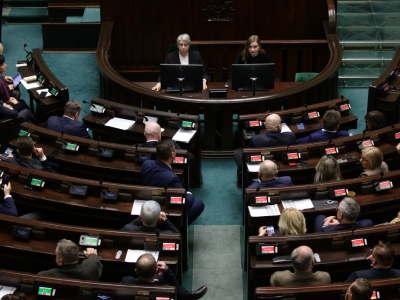 KO i PiS stabilnie, a niżej niespodzianka. Ten wynik zaskakuje najbardziej