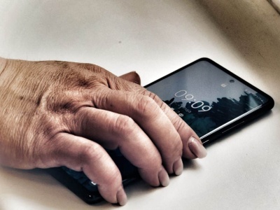 Nowa Sól. Uwierzyła oszustowi i blikami przelała 17 tys. zł