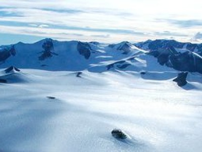 Co skrywa lód Antarktydy? Nowa mapa ujawnia zaskakujące struktury