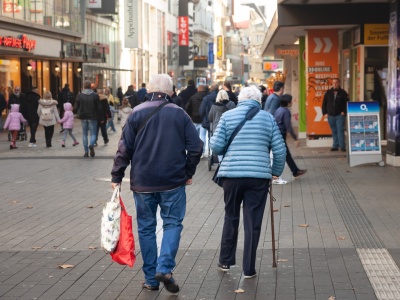 Nie masz wymaganego stażu do emerytury? Praca sprzed lat może to zmienić