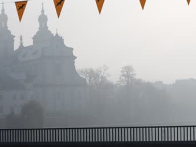 1228 proc. normy. Smog znów uderza w Polskę, a wymiana pieców grzęźnie przez biurokrację
