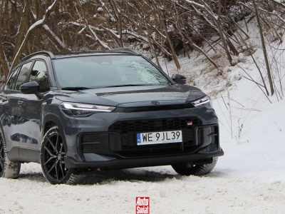 Toyota dodała wersję GR Sport do Corolli Cross. Czy to poprawi sytuację niedocenianego crossovera?