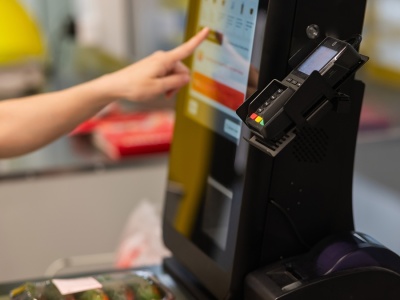 Nie uciekniesz od takich kas. Musisz pomachać paragonem