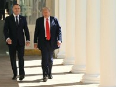 ​Fala oburzenia po słowach Trumpa o Afganistanie. Zareagował Nawrocki