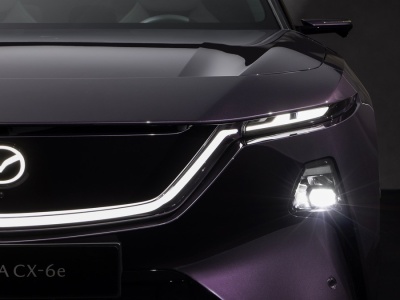 Mazda traci wiarę w swoje samochody elektryczne. Ale chińskie to cacuszko