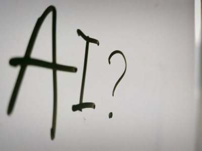 Kubły zimnej wody od twórców Claude’a. Raport Anthropic obnaża prawdę o tym, jak (nie) radzimy sobie z AI