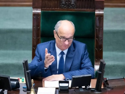 Niebezpieczne związki Włodzimierza Czarzastego. W tle tajemnicza Rosjanka, ludzie służb i antyki z Petersburga