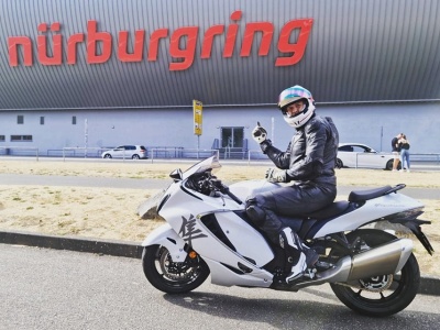 Kultowa nitka Nurburgring otwarta dla motocykli – zapisz się na Perfektionstraining organizowany przez Motorrad Action Team