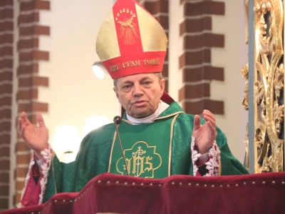 Bp Dubrawski w Sycowie: tylko Słowo Boże może nas uleczyć