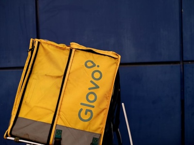 Korzystanie z Glovo i Wolt będzie droższe. Wszystko przez wdrożenie unijnych przepisów