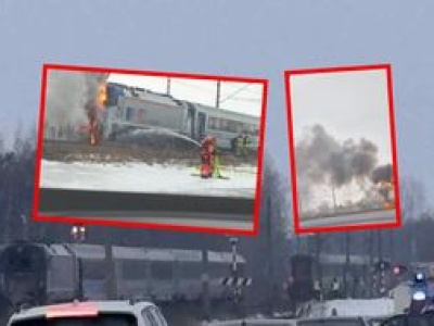 Pociąg i auto płonęły, ewakuowano 700 osób. 