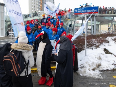Rzeszów gra z 34. finałem WOŚP. Ekstremalnie, kolorowo i gorąco, chociaż pogoda nie rozpieszcza