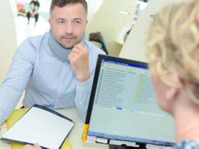 Kiedy wygasa prawo do darmowego leczenia na NFZ? Te sytuacje mogą cię zaskoczyć. Kluczowe 30 dni