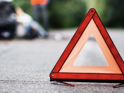 Jazda prosto bywa zdradliwa. Nie czuj się zbyt pewnie