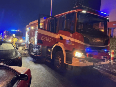 Śląskie/ Jedna osoba zginęła w pożarze w Wodzisławiu Śląskim, sześć innych trafiło do szpitali