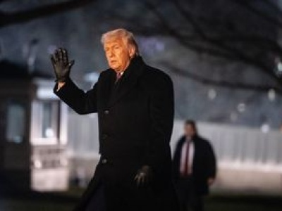 Trump: Chiny całkowicie przejmują Kanadę