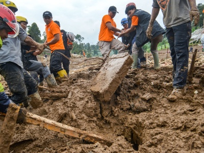 Tragiczne osuwisko na Jawie. Rośnie liczba ofiar
