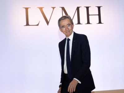 Inwestorzy LVMH domagają się jasności w sprawie planu sukcesji