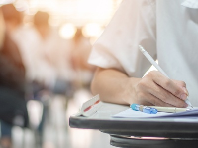 Egzamin ósmoklasisty 2026. CKE podała terminy