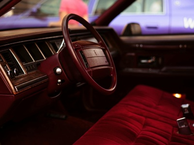 Jak zadbać o samochód? Ochrona lakieru i pielęgnacja plastików