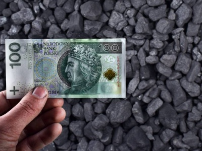Sklep PGG wyprzedaje stare groszki. Na aukcjach tona węgla już po 4000 zł