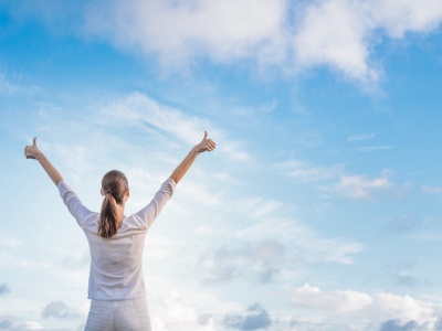 Skąd naprawdę biorą się deficyty uwagi i jak je odbudowywać? Psycholożka tłumaczy