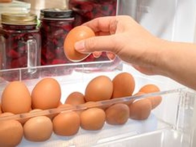 Polacy tak przechowują jajka. Eksperci stanowczo odradzają ten sposób