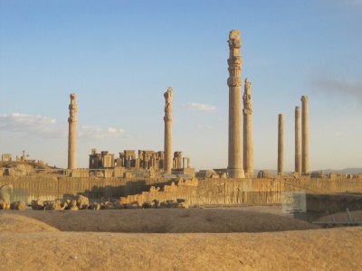 Rzadka inskrypcja z epoki Sasanidów odnaleziona w Iranie. Jej treść zdradza kulisy królewskiego rytuału