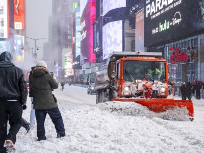 Ekstremalna zima w USA! Są ofiary śmiertelne. Odwołano loty