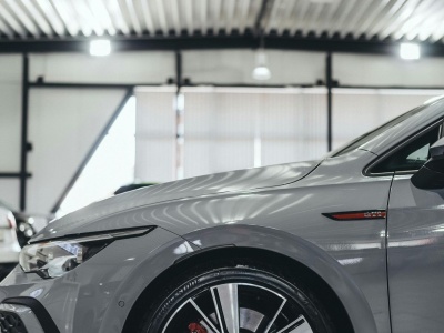 Nie przypuszczałem, że europejska motoryzacja tak dzielnie się broni. Chińskie marki daleko w 2025